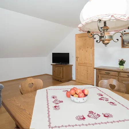 Haus Kendlinger Guest house